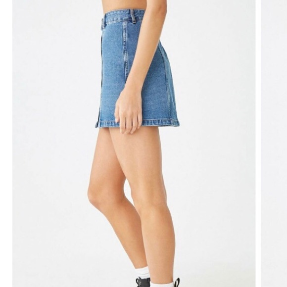 “Refuge” brand, Button-front, seamed denim mini skirt -juniors size L - Picture 5 of 15